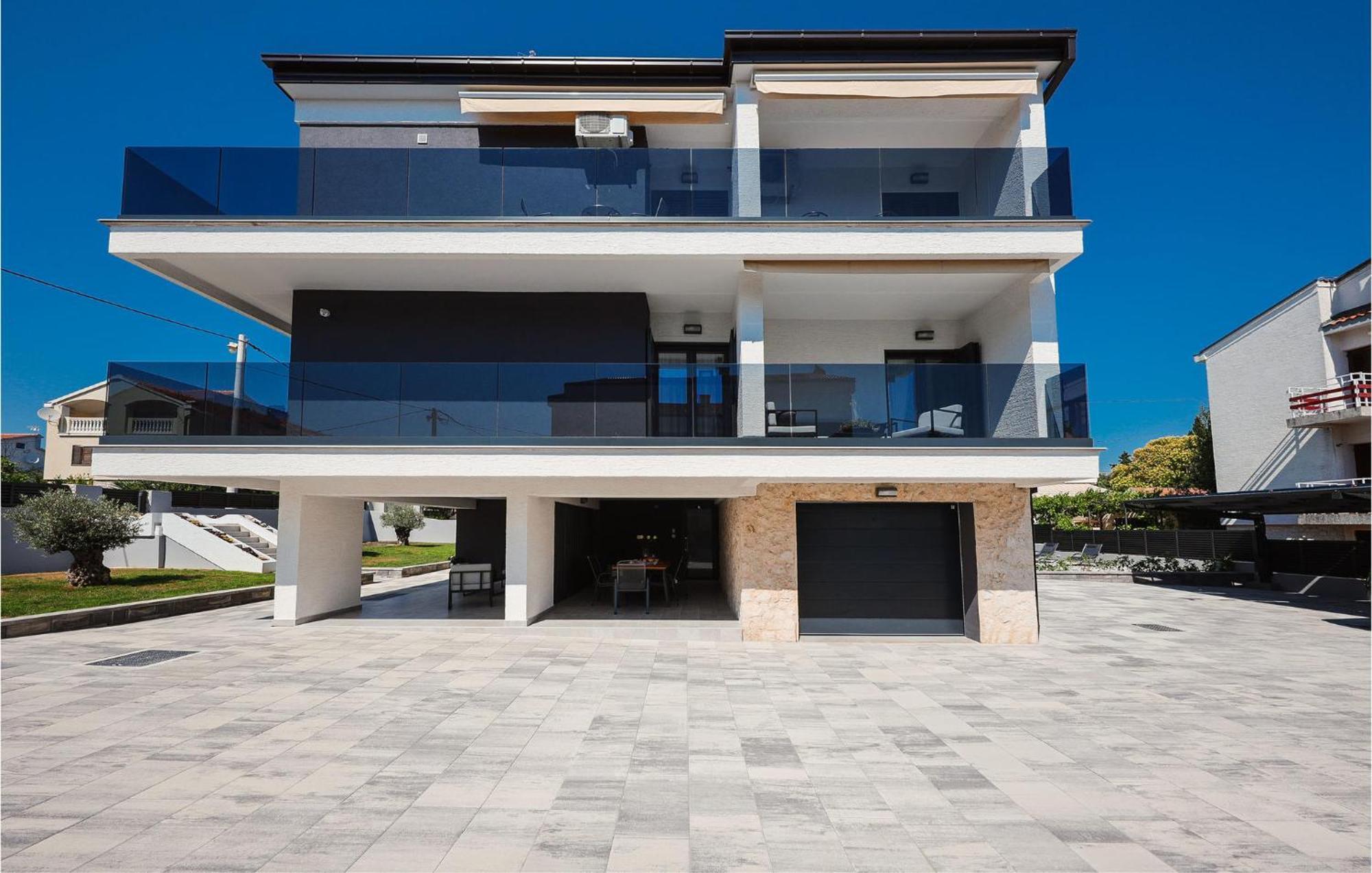 Lovely Apartment In Zadar With Wifi Exterior photo
