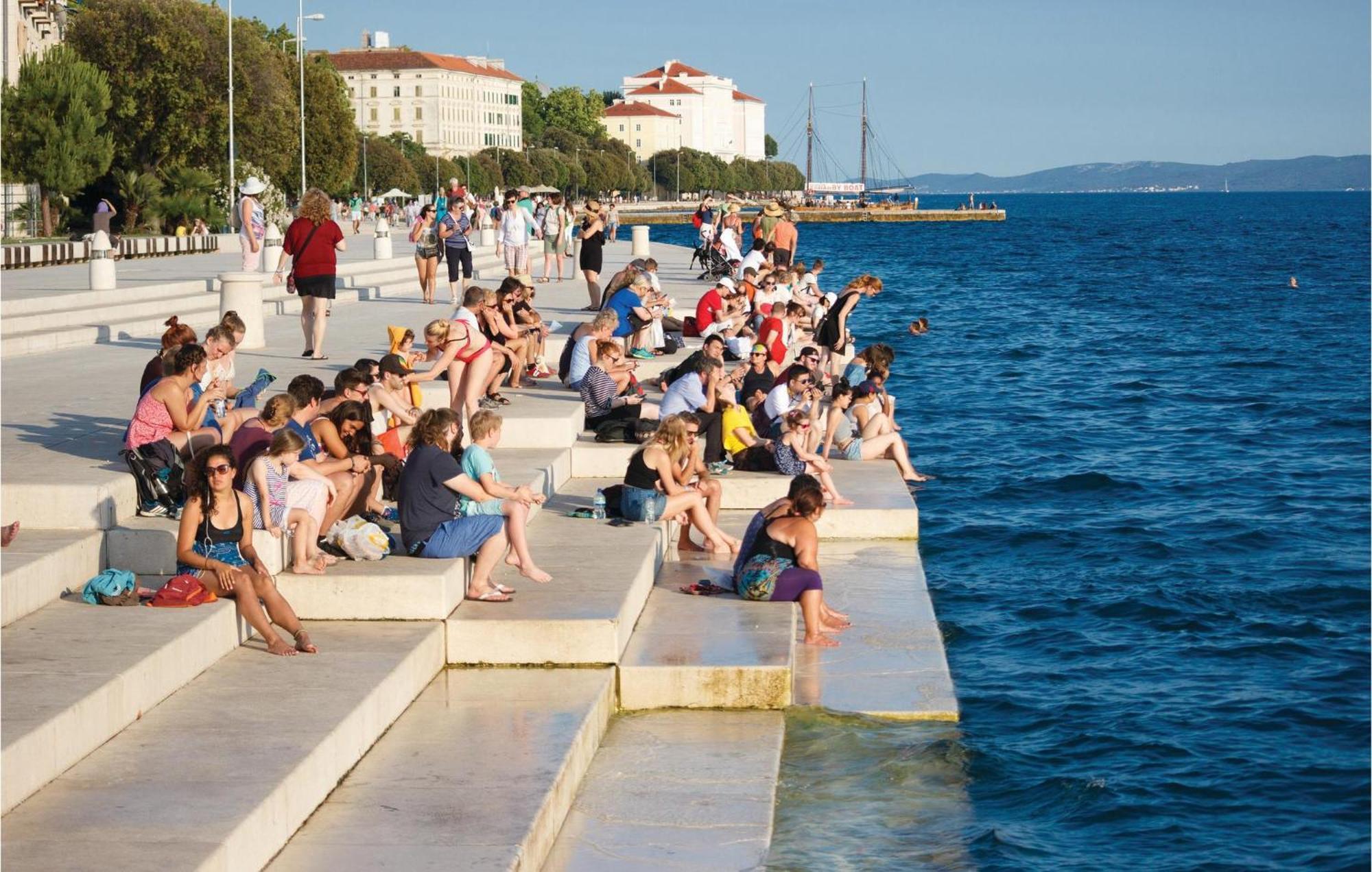 Lovely Apartment In Zadar With Wifi Exterior photo