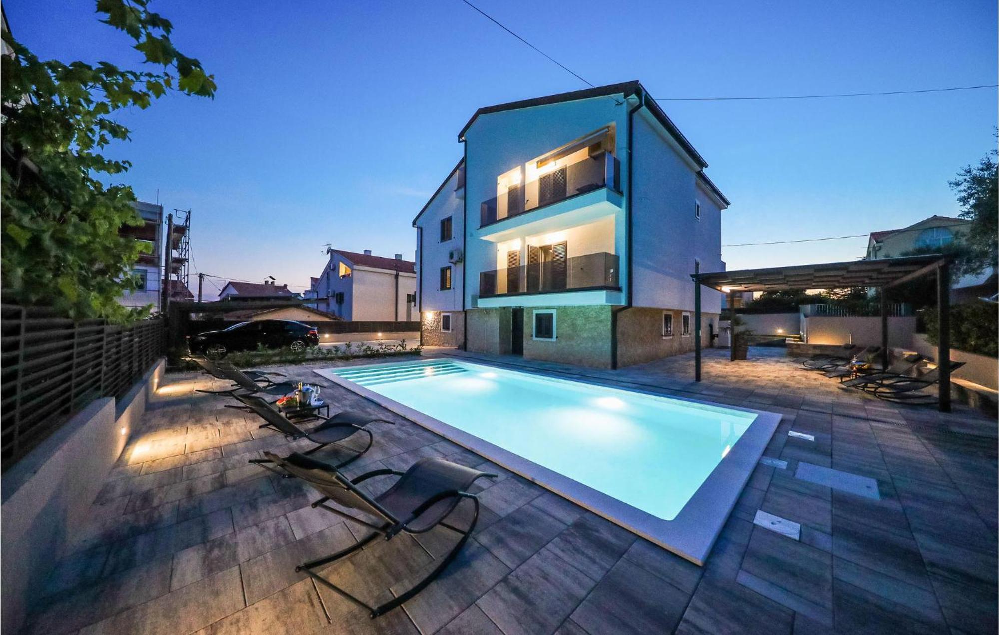 Lovely Apartment In Zadar With Wifi Exterior photo